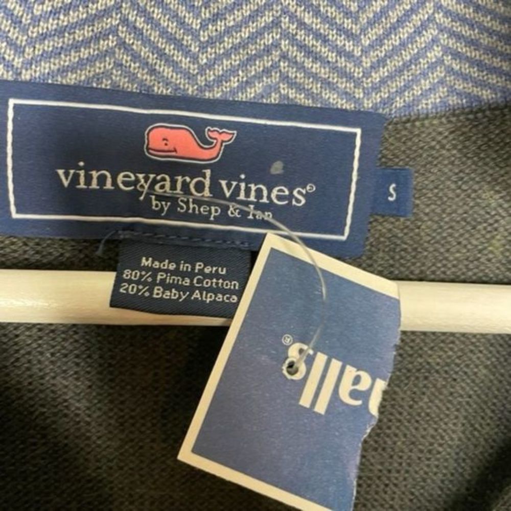 Vineyard Vines Gray Lightweight 1/4 Zip Sweater - Picture 2 of 3